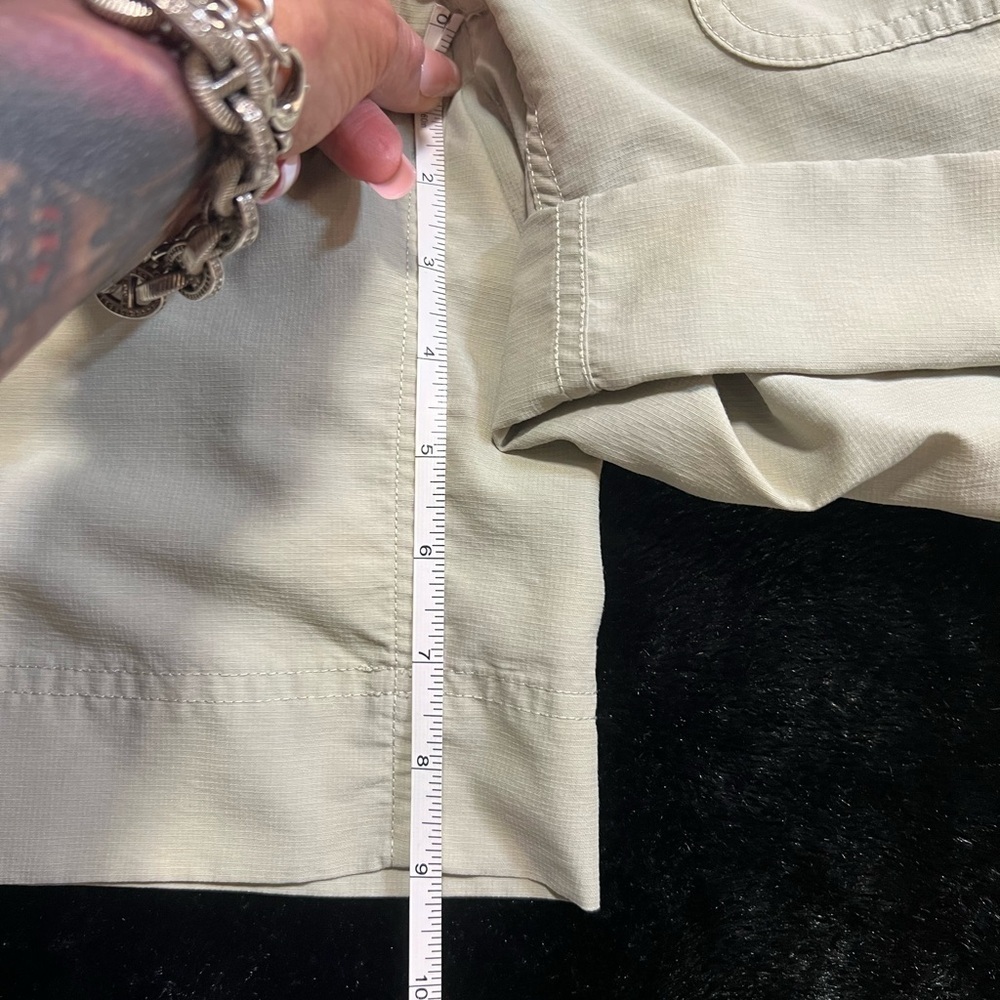 THE NORTH FACE WOMEN’S HORIZON 2.0 ROLL-UP SHORTS-SZ 4🤎EUC - Picture 5 of 15